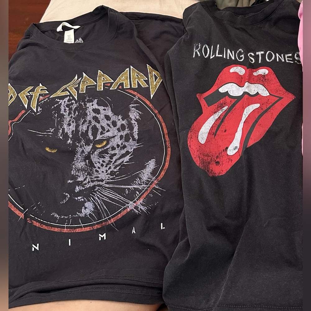 2 H&M bundle band tees
